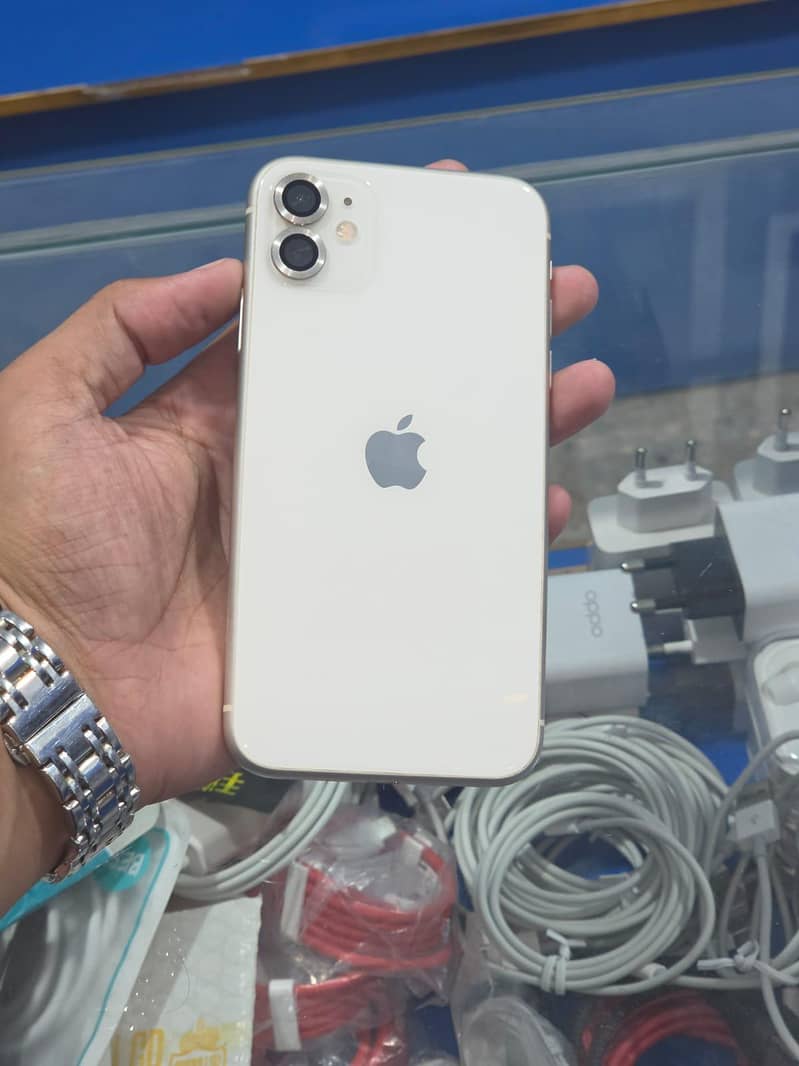 Apple iPhone 11 0
