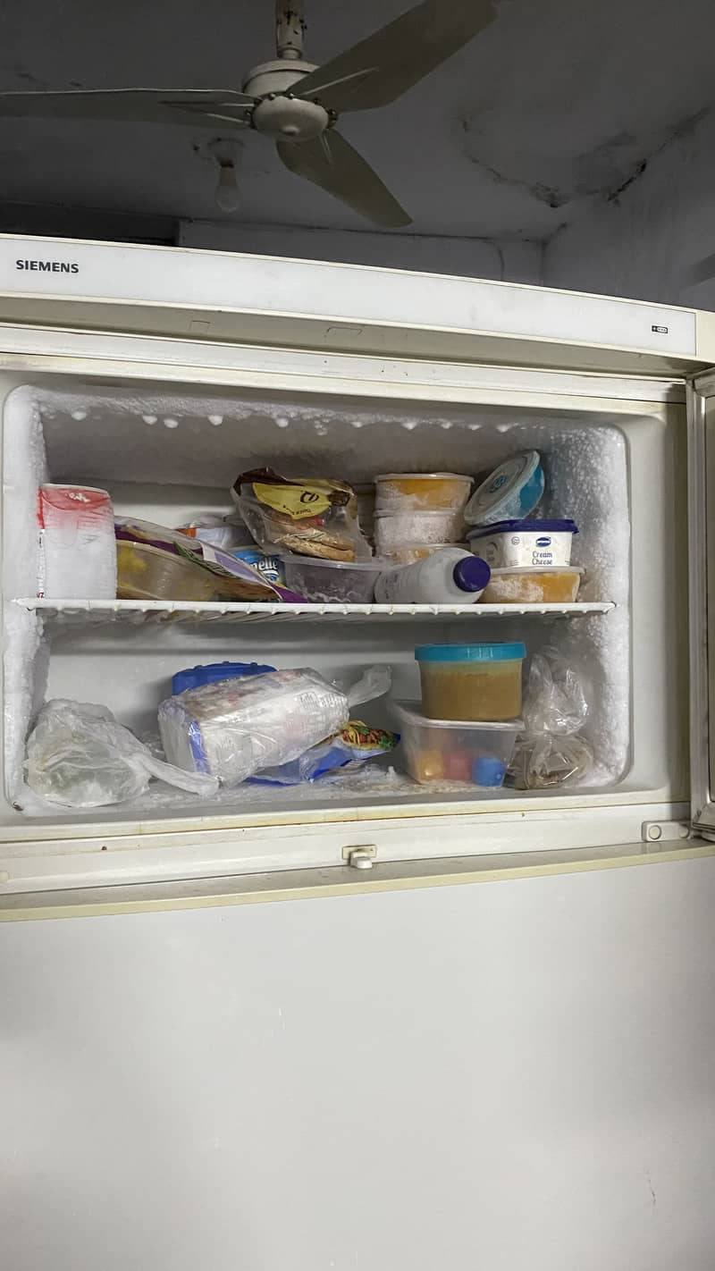 Refrigerator 1