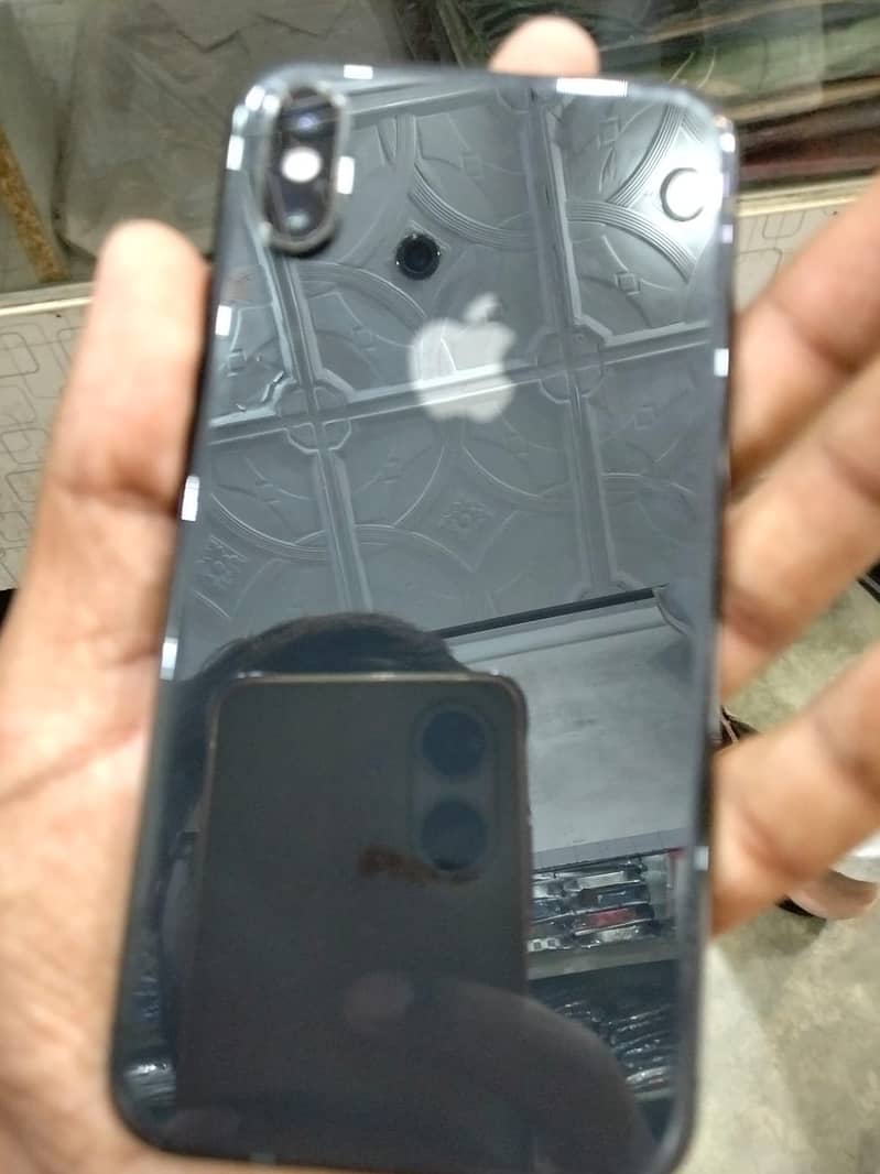 Apple iPhone XS 0