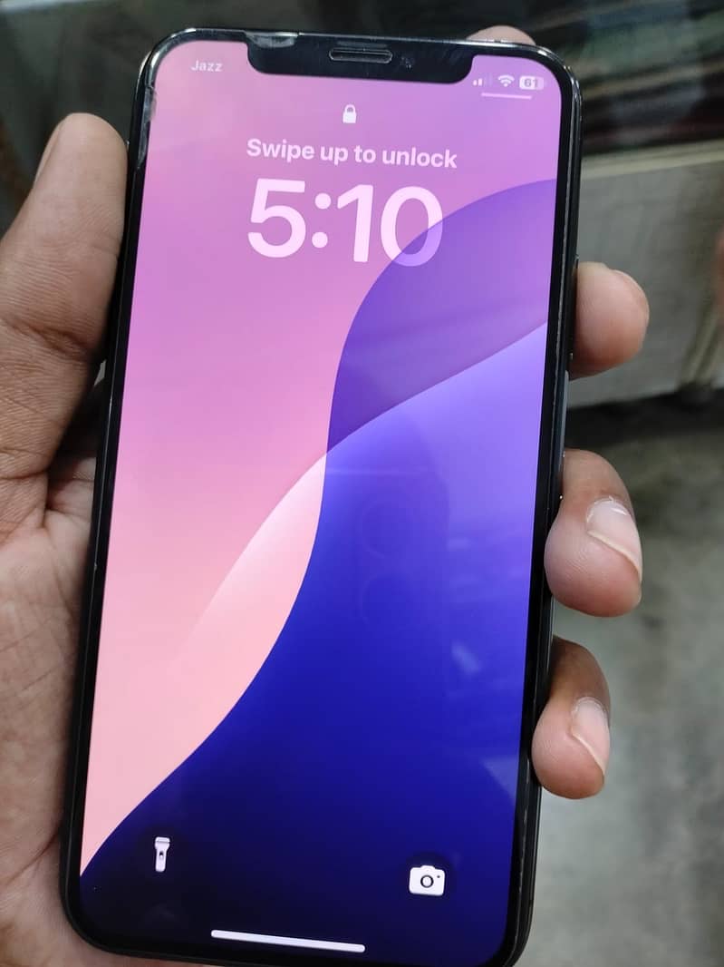 Apple iPhone XS 5