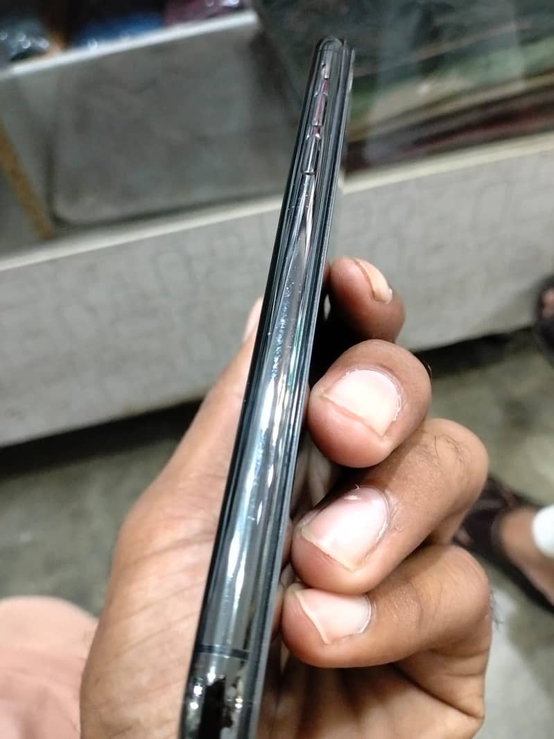 Apple iPhone XS 8