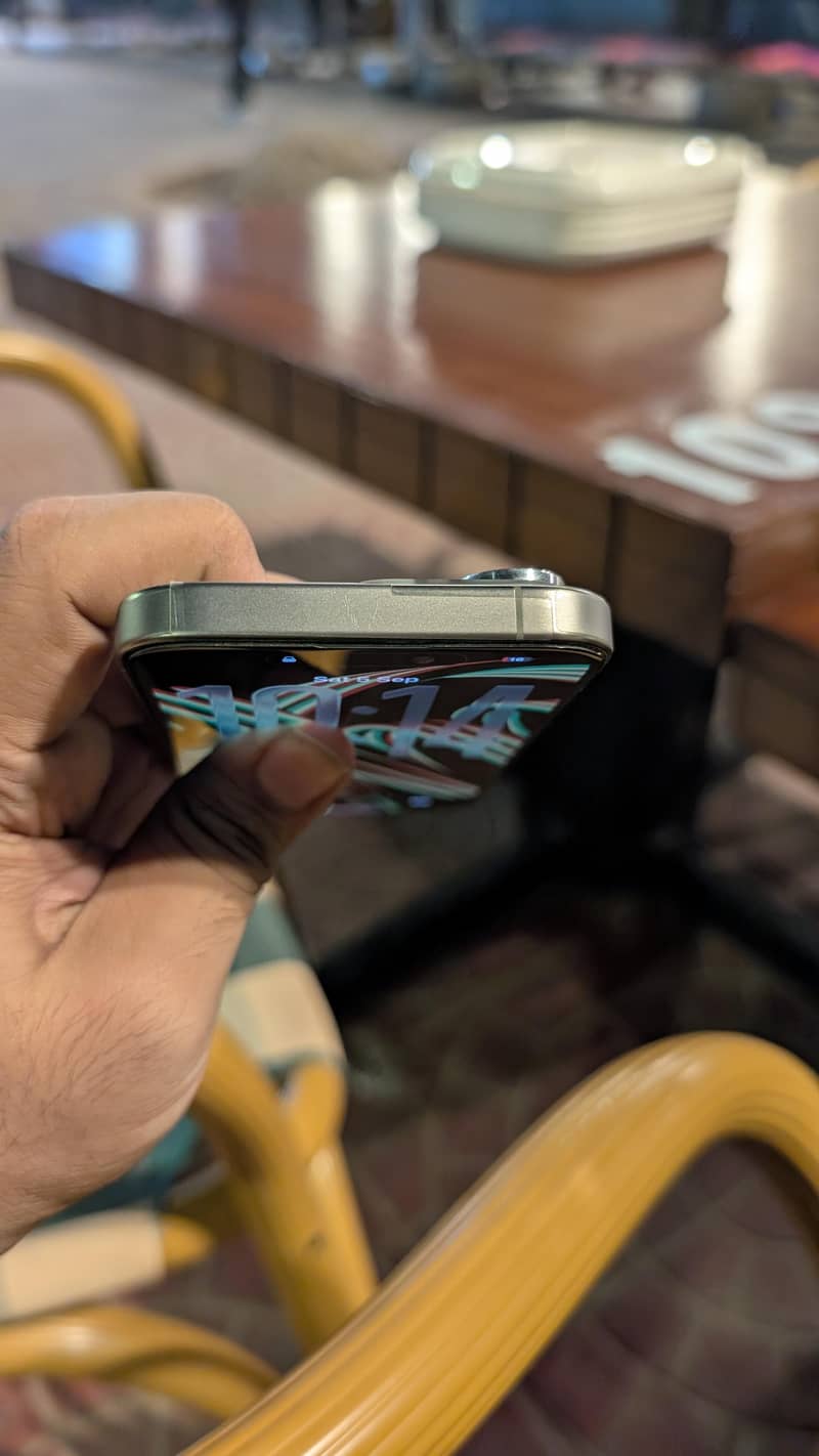 Apple iPhone 15 Pro 3