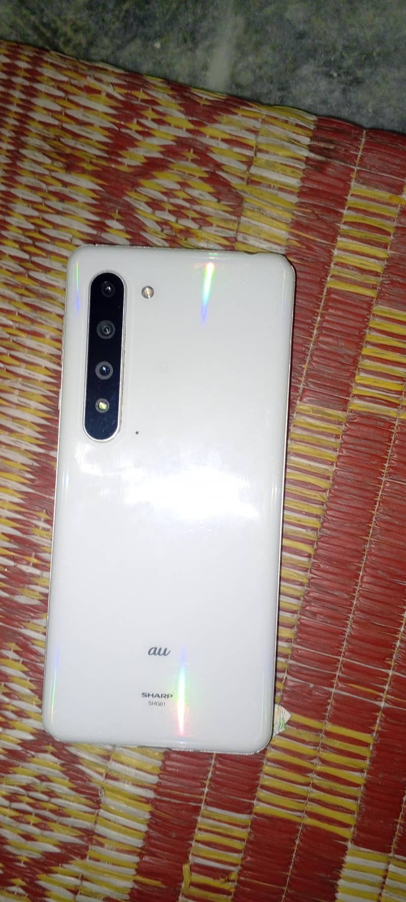 Sharp Aquos R5G 0