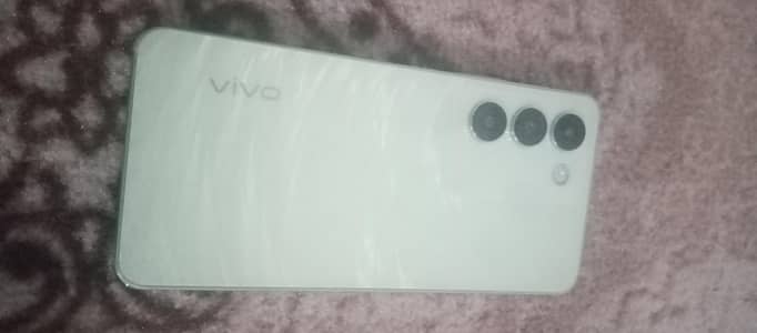 Vivo Y100