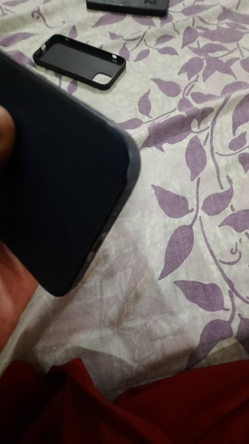 Apple iPhone 12 2