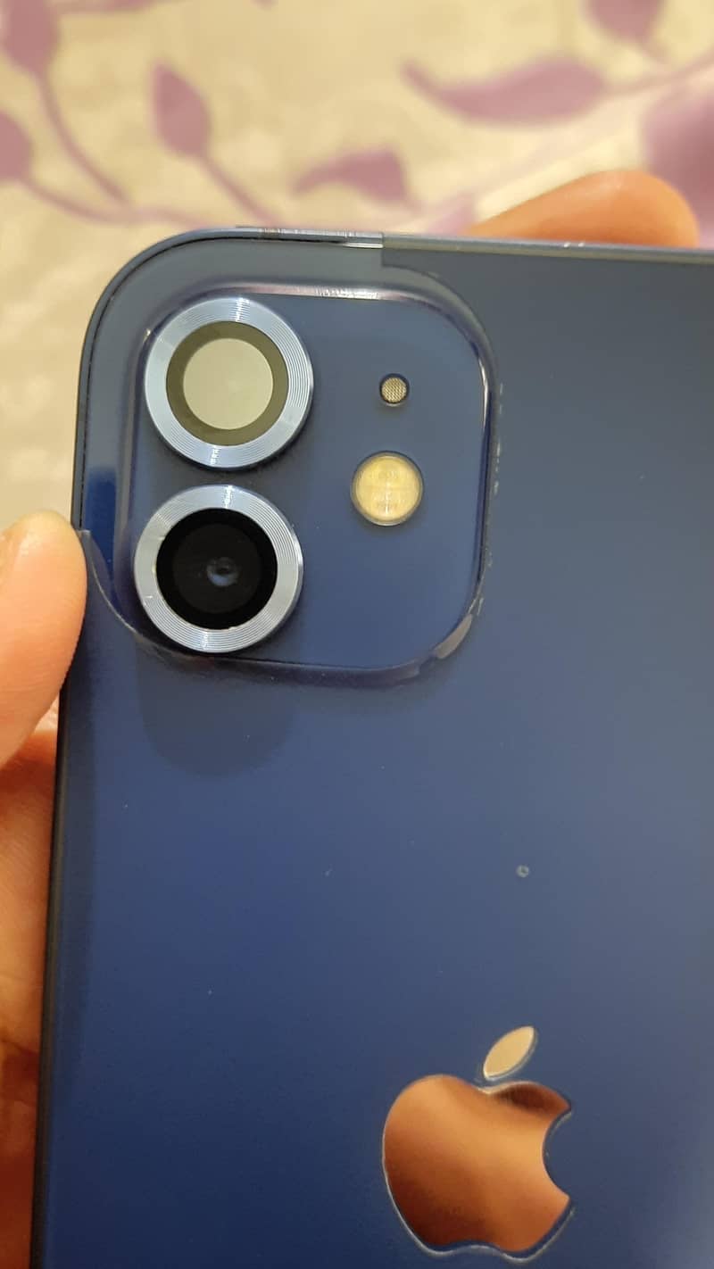 Apple iPhone 12 3