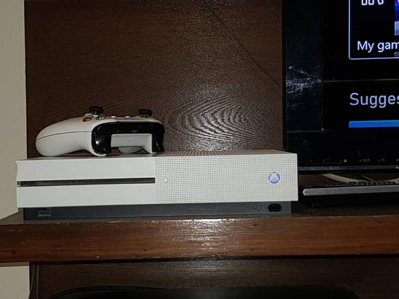 Xbox one S 3