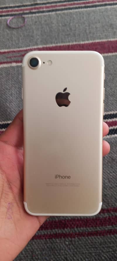 Apple iPhone 7