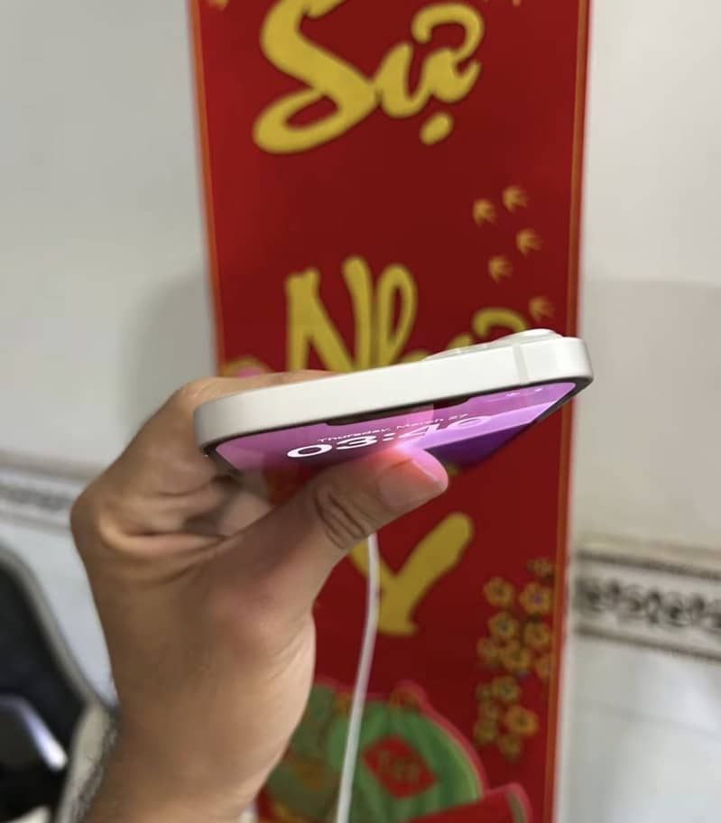 Apple iPhone 14 plus 4