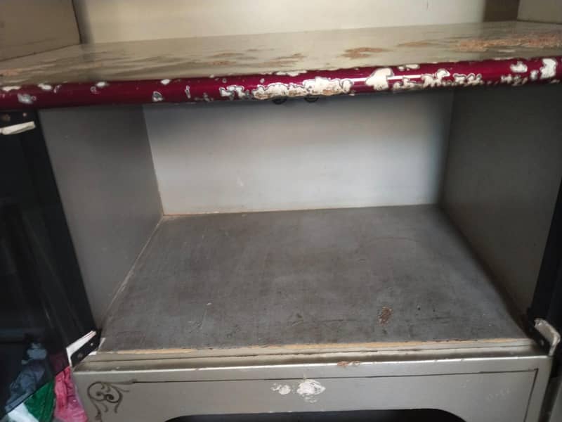 Cupboard & Dressing table 1
