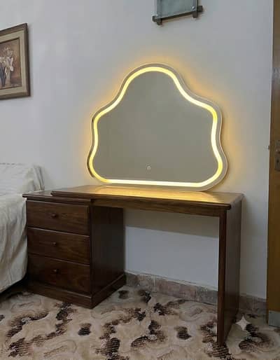 Brand New Modern Aesthetic LED Vanity Set (Custom Design