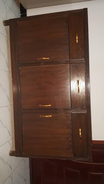 storage corner, 10/10 condition, contact 03003012403