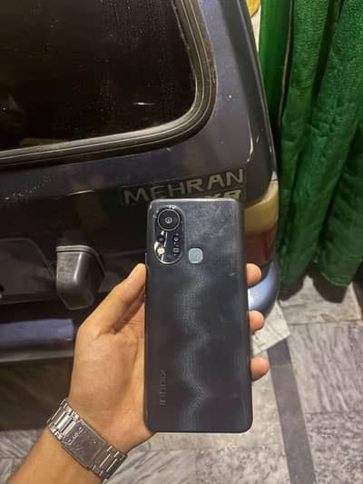 Infinix Hot 11