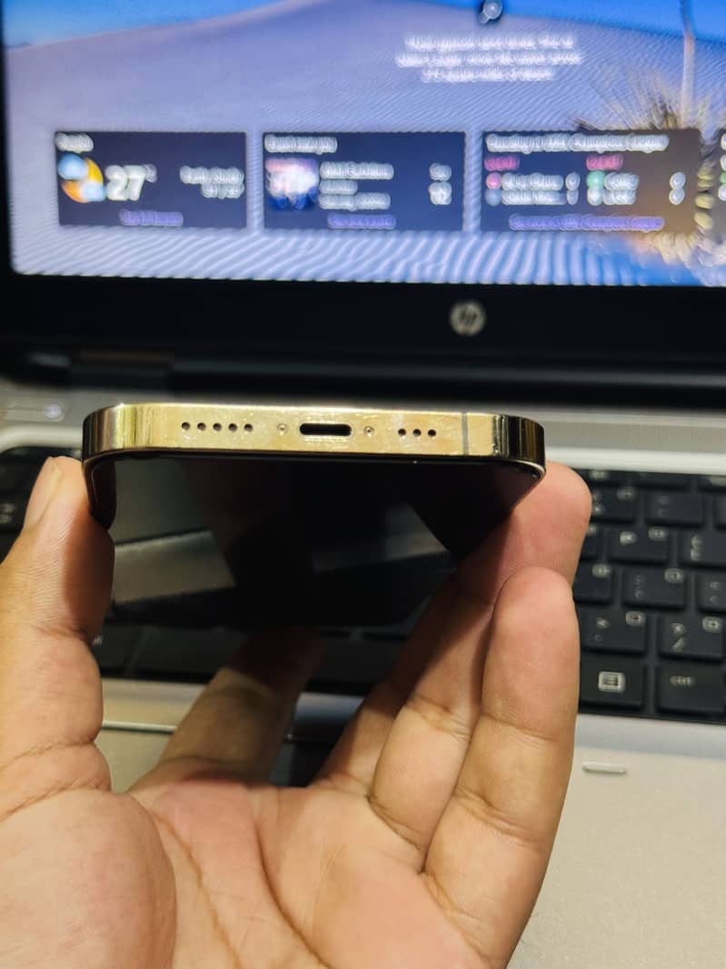Apple iPhone 12 Pro 4