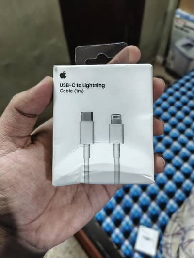 USB TYPC TO LIGHTING CABLE