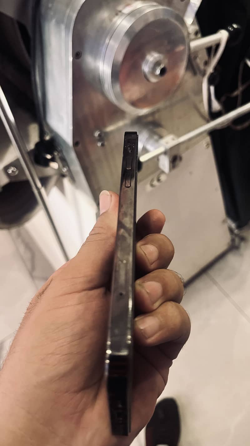 Apple iPhone 12 2