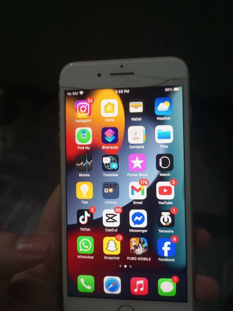 Apple iPhone 7 Plus 1