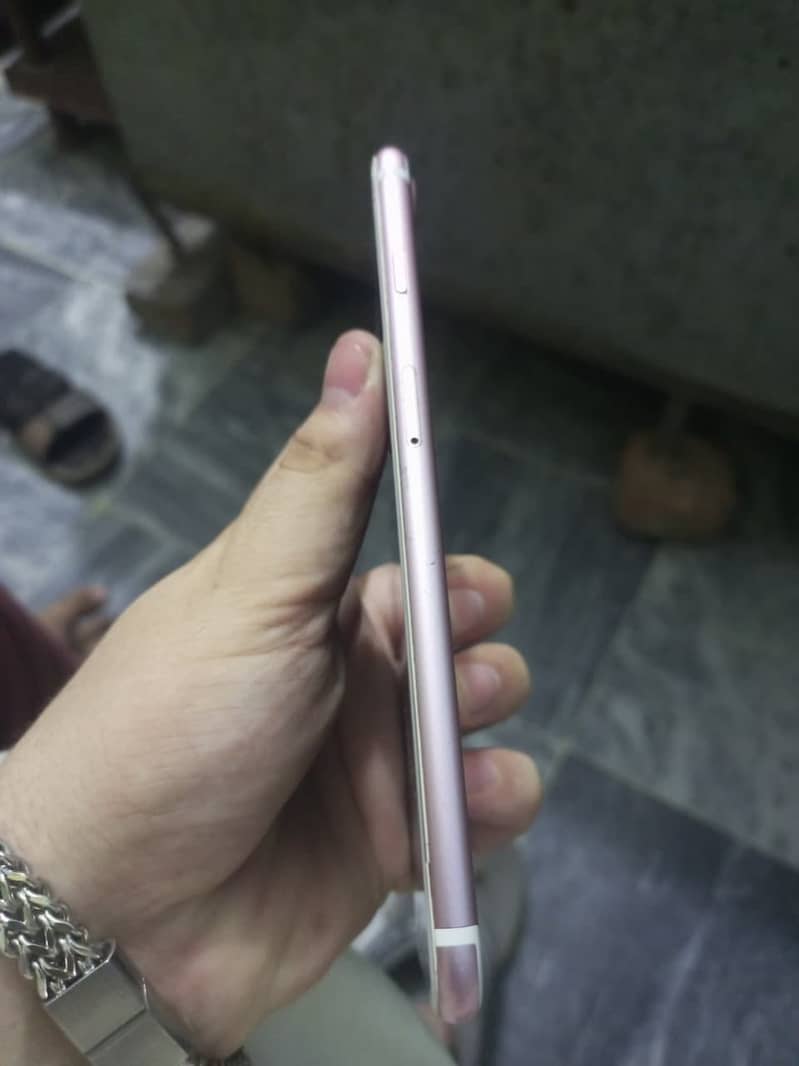 Apple iPhone 7 Plus 3