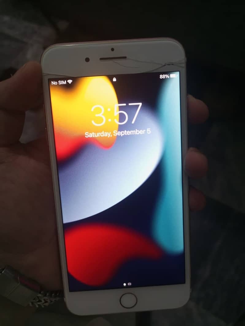 Apple iPhone 7 Plus 11