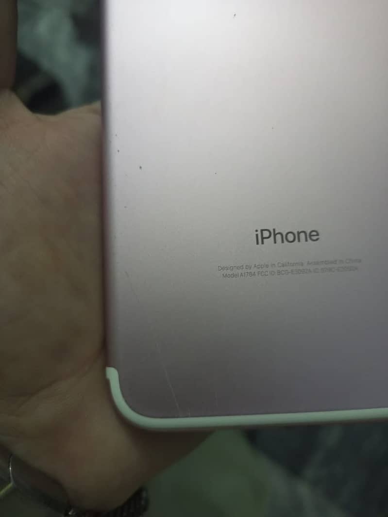 Apple iPhone 7 Plus 12