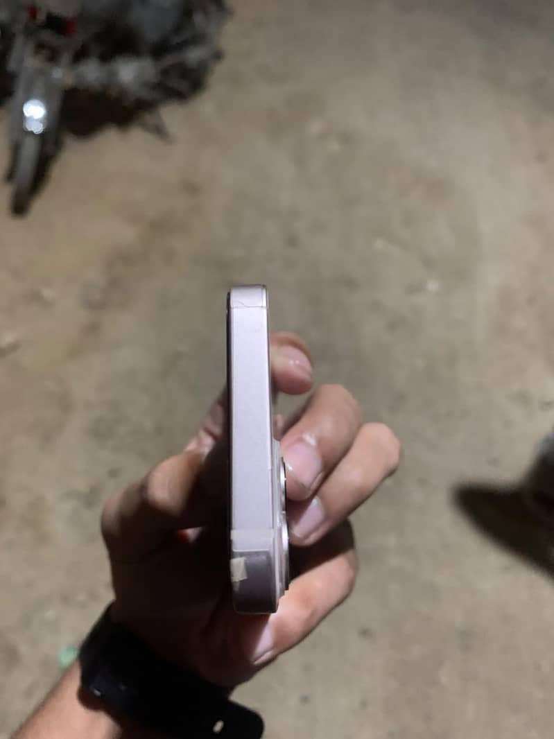 Apple iPhone 13 mini 2