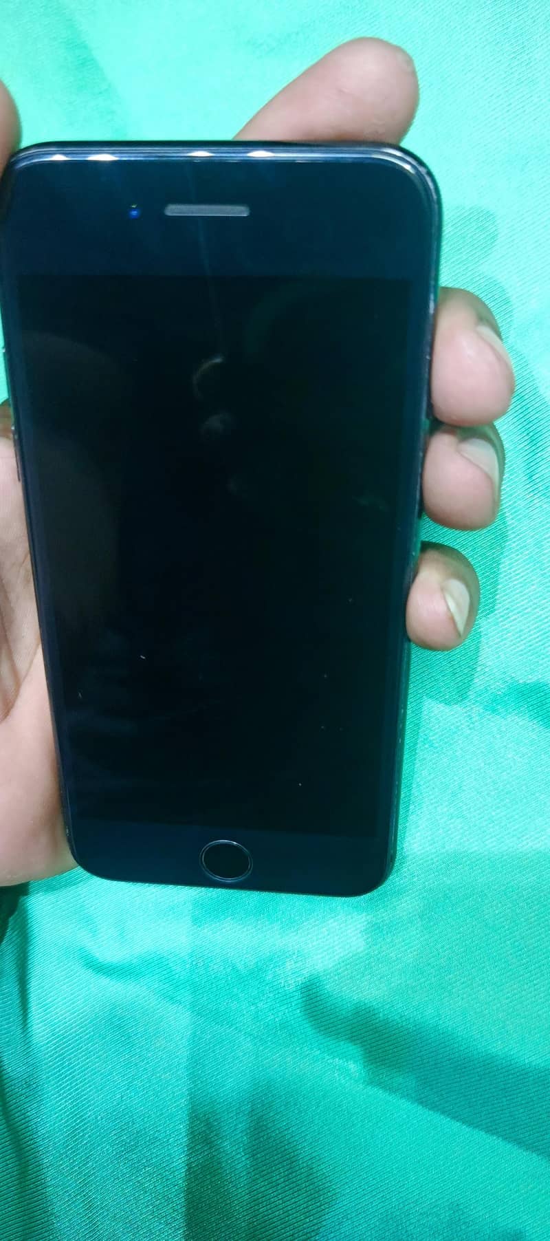 Apple iPhone 7 2