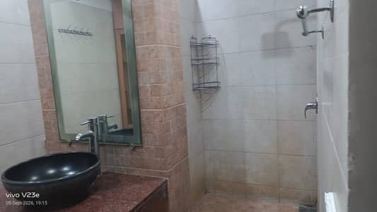 1 Kanal Full House In Available For Rent In Dha Phase 4 ff Block
