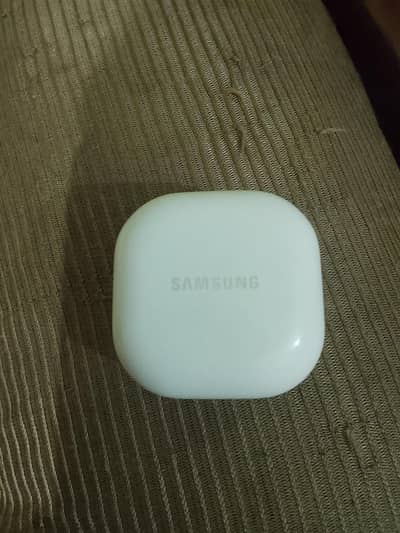 Samsung original earbuds galaxy bards FE for sale