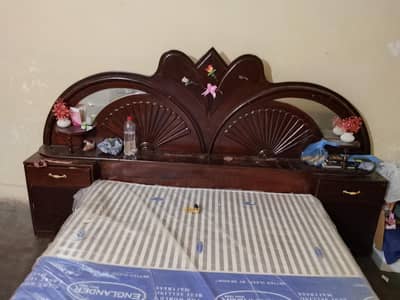 with mattress kha sat duble bad urgent for sell
