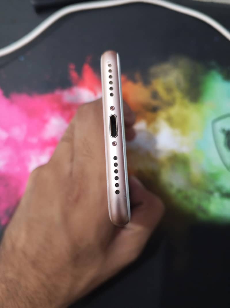 Apple iPhone 8 5