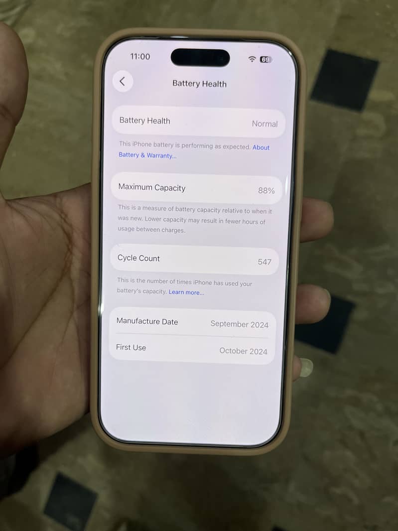 Apple iPhone 16 Pro 3
