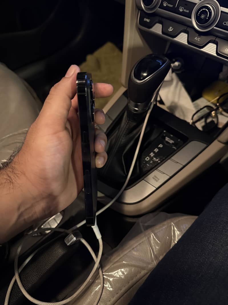 Apple iPhone 14 Pro 3