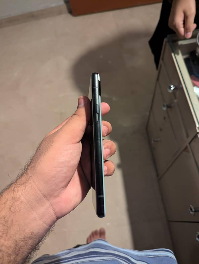 Google Pixel 6a 4