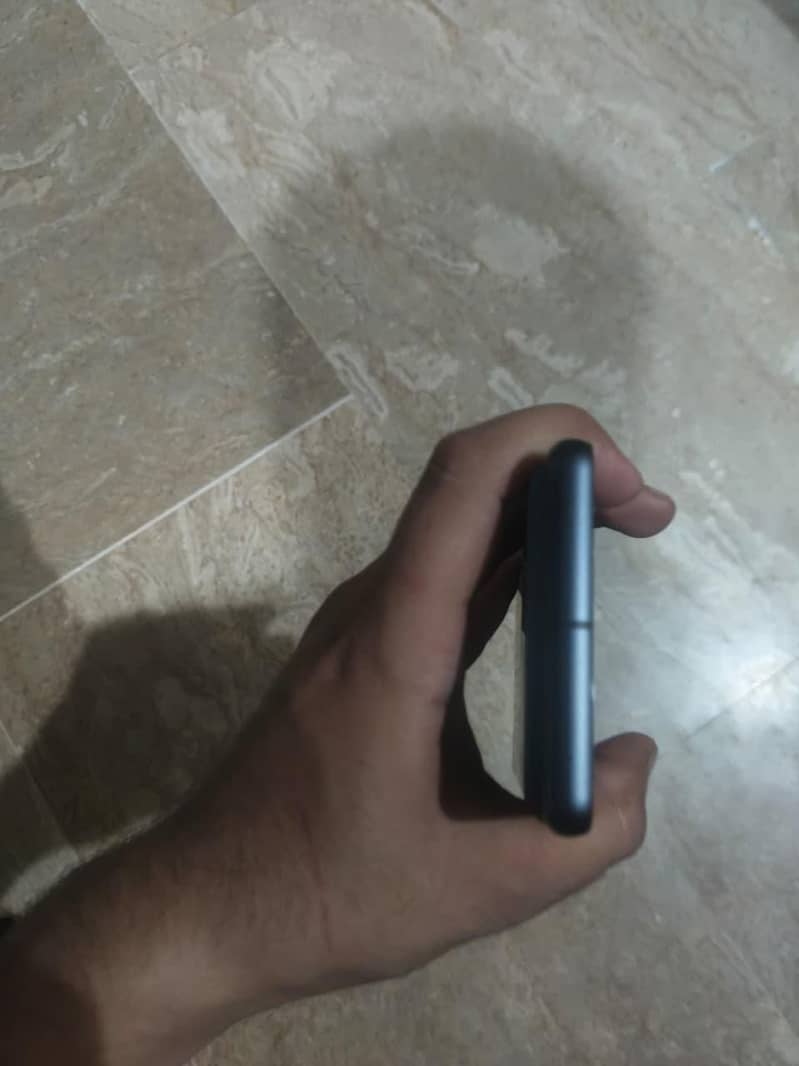 Google Pixel 7 4