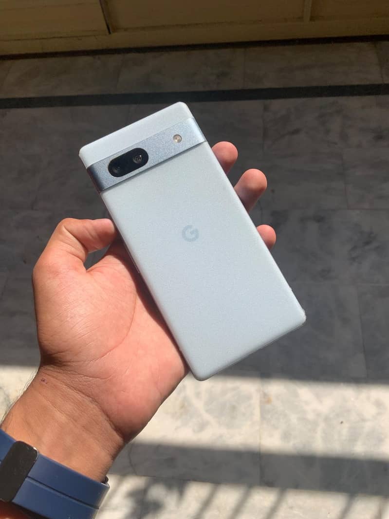 Google Pixel 7a 4