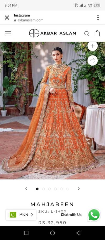 Akbar Aslam long maxi