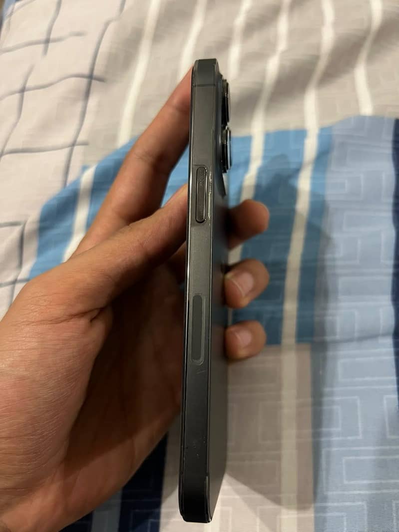Apple iPhone 13 Pro 3