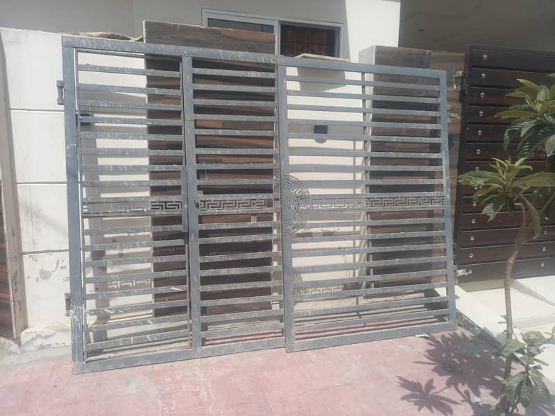 Gate for House 0