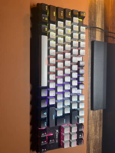 Xtrike me Gk-989 A wired mechanical keyboard