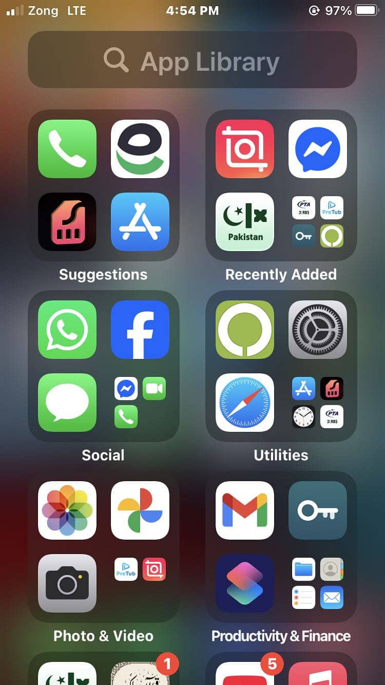 Apple iPhone 7 0