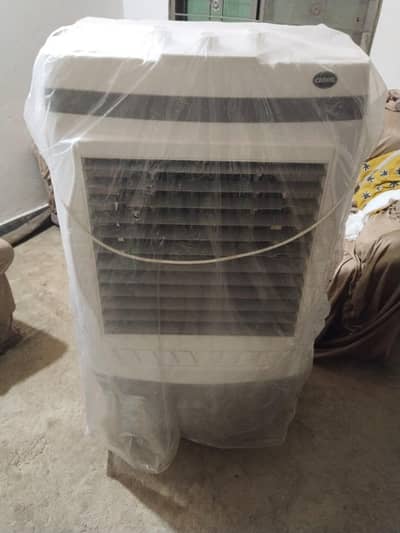 only 1 month use brand new condition cooler