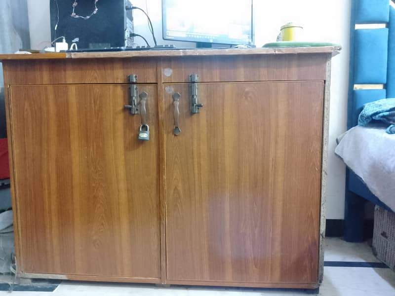 iron table. computer table . . storge cabinet 0