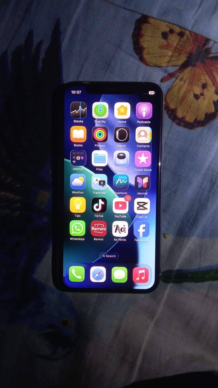 Apple iPhone 11 Pro 1