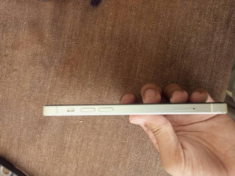 Apple iPhone 12 0