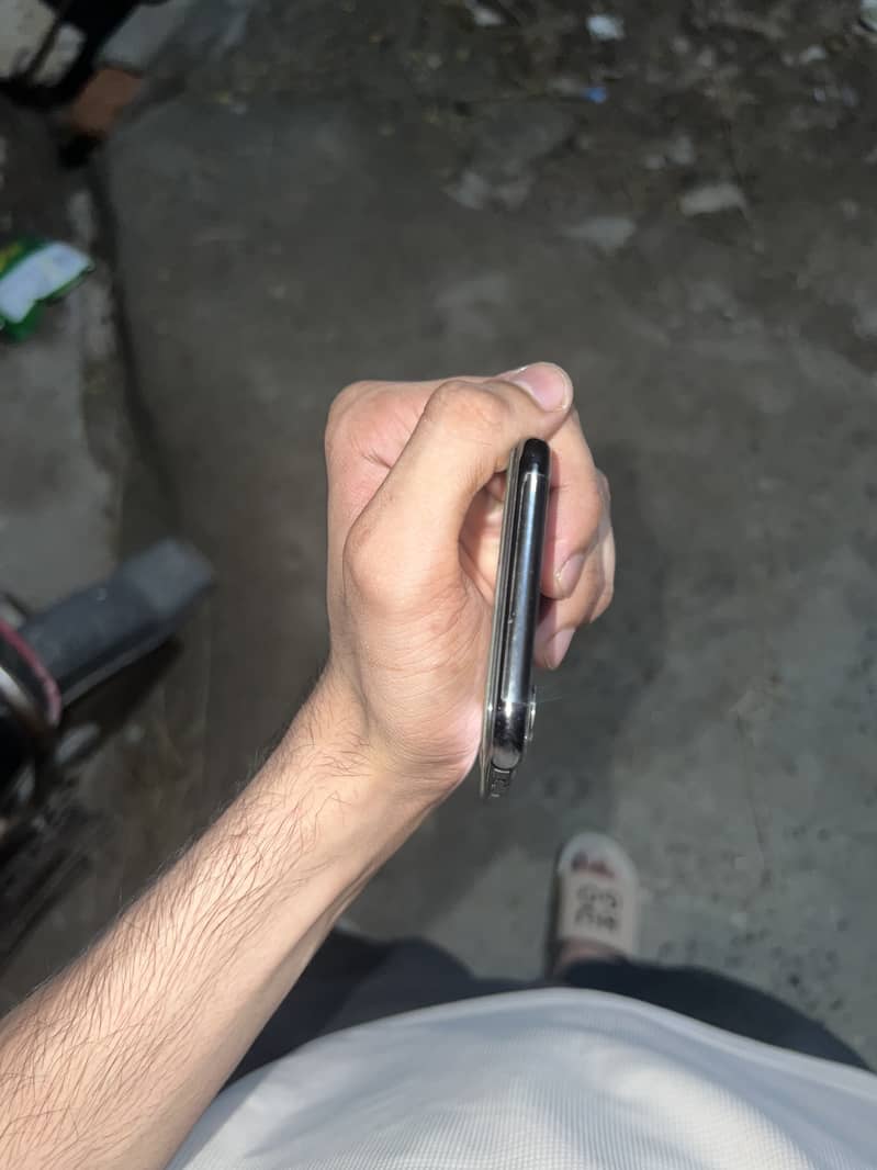 Apple iPhone X 2