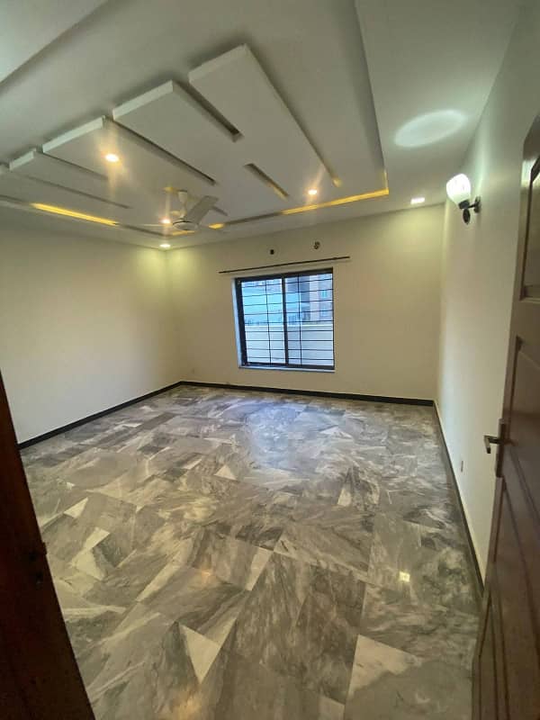 Upper Portion For Rent 4