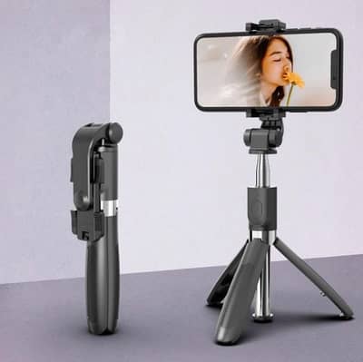 Foldable Selfie Stick with LED Light & Bluetooth Remote Black