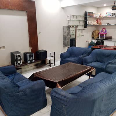 8 seater sofa and table