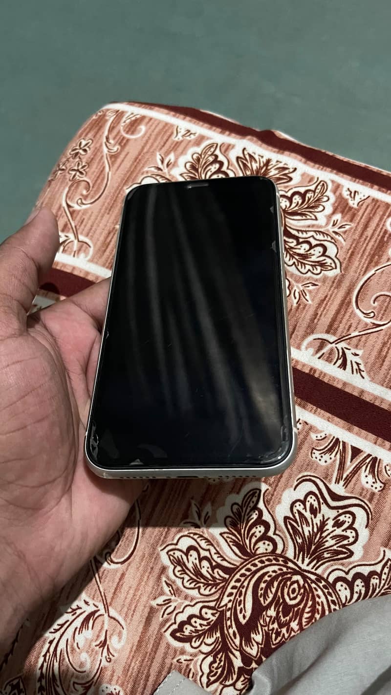 Apple iPhone 11 9