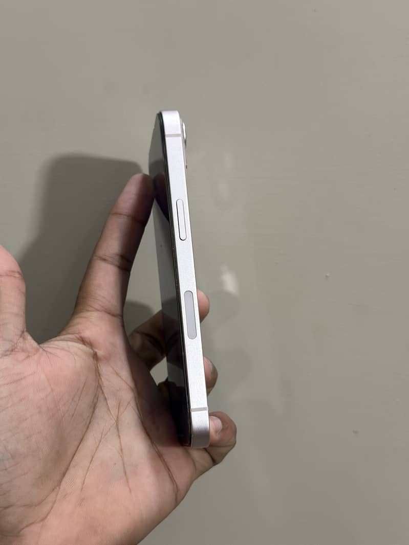 iPhone 13 jv 4